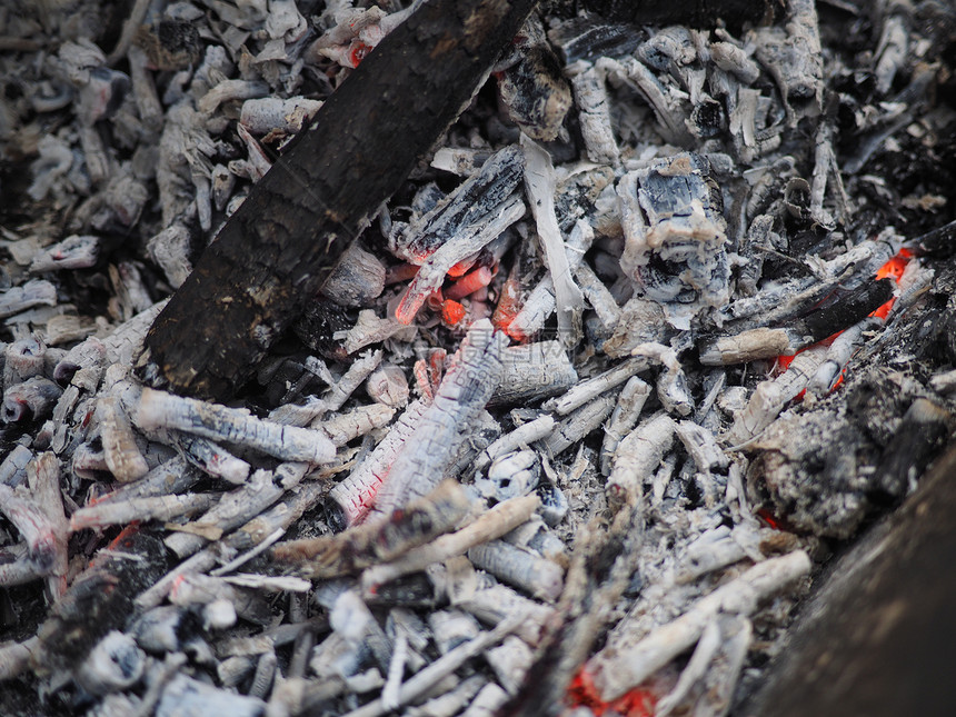 火中的煤炭图片
