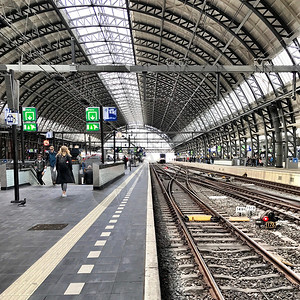 阿姆斯特丹车站背景图片
