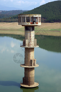 结构体录取空大坝中的水进塔具体背景图片