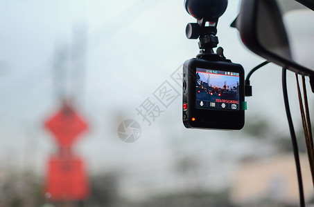 相机车辆技术汽安全概念前窗的汽车摄像头记录图片