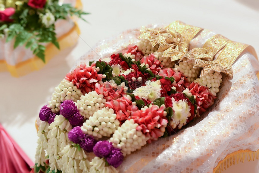 婚姻美丽的泰国订婚仪式图片