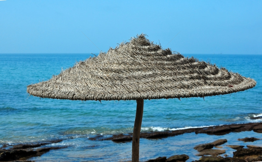 美丽的海边风景图片