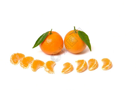 摆成一排的橙子背景图片