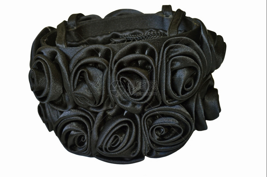 织物手提包白色背景上带玫瑰的黑色袋子花朵图片