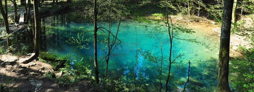 地标罗马尼亚公园诺拉河ochiulbei蓝湖全景北贝斯尼塔图片