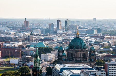 天线旅行城市德国柏林中心的空航向德国图片