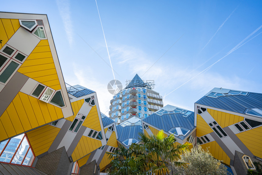 旅行房子地标荷兰鹿特丹2019年5月3日至9荷兰鹿特丹有天线的立方大楼图片