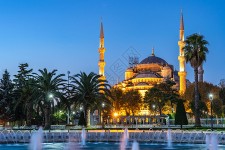 吸引力城市土耳其伊斯坦布尔市蓝清真寺夜景Tursport喷泉图片