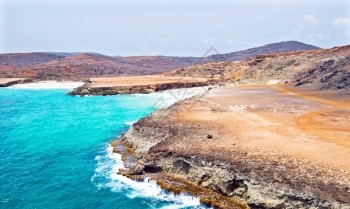 北部海岸线的海边图片