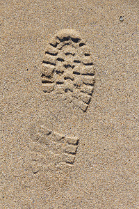 唯一布列塔尼海滩沙上的脚印法国湿图片