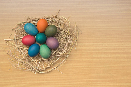 岛季节快乐的复活伊斯特鸡蛋多彩的复活节图片