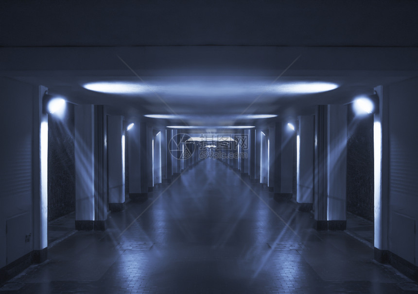 房间隧道建造用于背景的长深空走廊图片