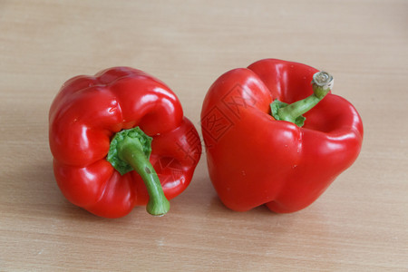 红色甜椒背景图片