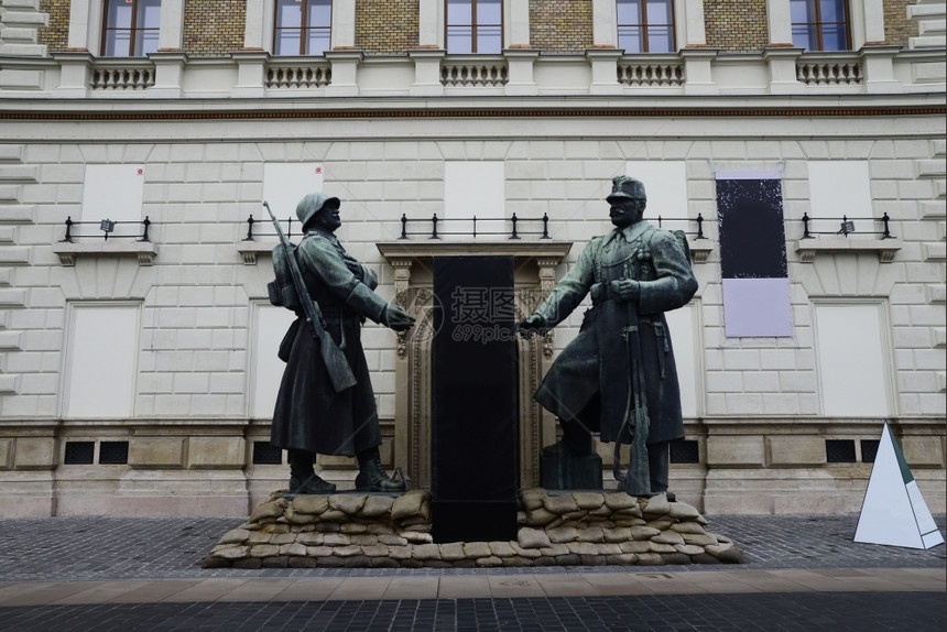 市场布达佩斯匈牙利最古老的城市宿主巨大的型第一世界战争士雕像图片