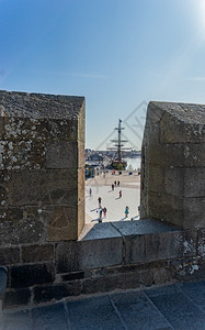 海布列塔尼前往圣马洛建筑街道和城堡旅游的桑图片