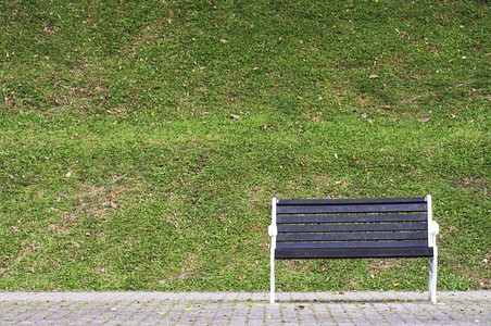 寂寞为了在公园里单张长凳等待着某人独自的背景图片