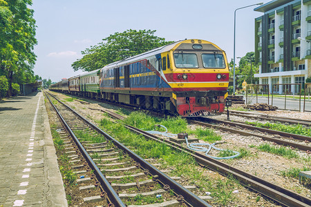 2016年泰国上午时间早晨追踪铁路图片