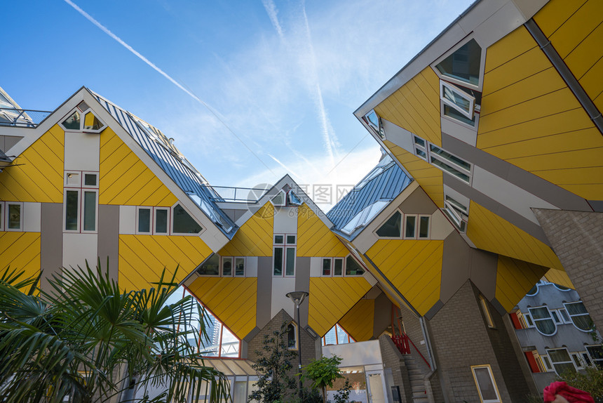 地标一种荷兰鹿特丹2019年5月3日Cube房屋是在荷兰鹿特丹建造的一套创新住房城市景观图片