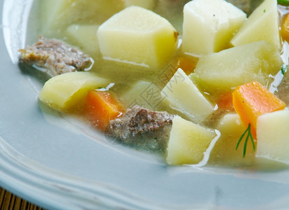 杂烩蛤SpreewlderKartoffelsuppe德国土豆汤食物图片
