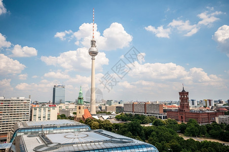 柏林从中心上空的观望着柏林地标多于德国图片