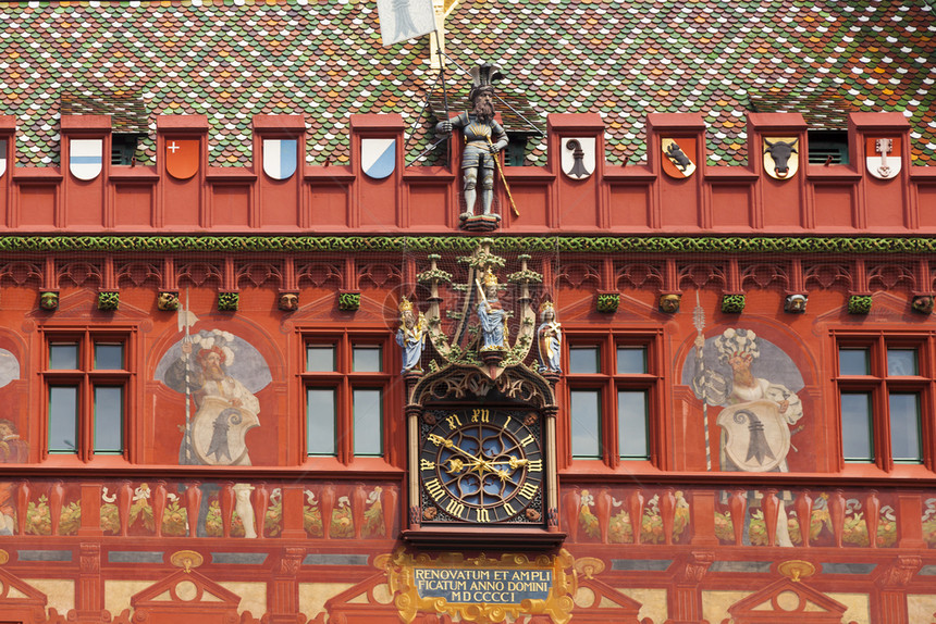 欧洲瑞士巴塞尔市政厅外墙正面目的地图片