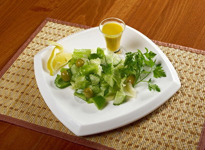橄榄食物黄瓜沙拉浅景深夏天图片