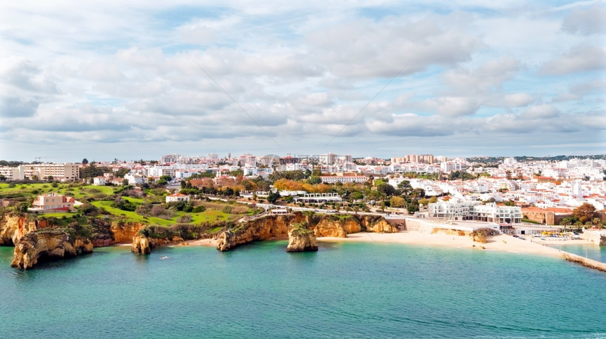 自然阿尔加维来葡萄牙阿尔加夫拉各斯市的航空建造图片