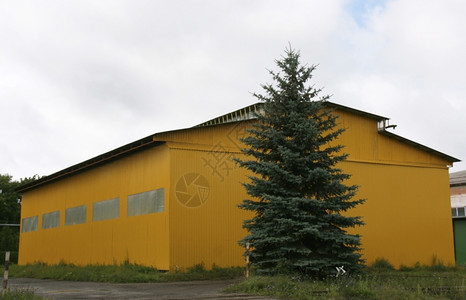罗纹最终的建筑后阶段工业机库几何的图片