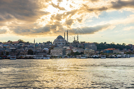 伊斯坦布尔市城市天际线图片