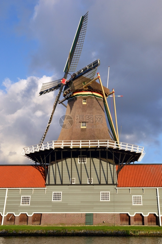 公司荷兰Leidschendam的米尔萨拉曼德弗利特风图片