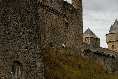 浓香欧洲弗朗特法国科兰迪省城堡和废墟的假期吸引力图片