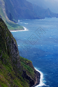 景观海岸线美丽的洋悬崖向下伸大海图片