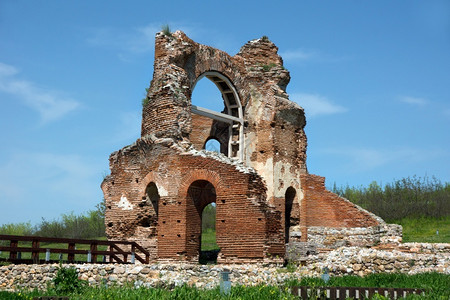 寺庙的残余物圣玛丽五世六纪保加利亚的红教建筑学真正的古代背景