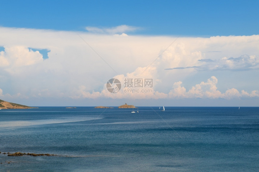 位于Corse附近的有灯塔法国地面景观岛Giraglia信标帽法语图片