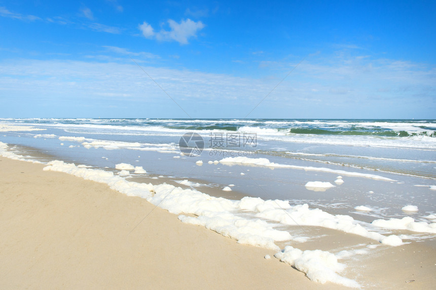 美丽的热带夏日海边风景图片