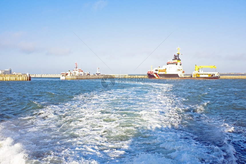 荷斯坦德国赫尔戈兰港的口欧洲船图片