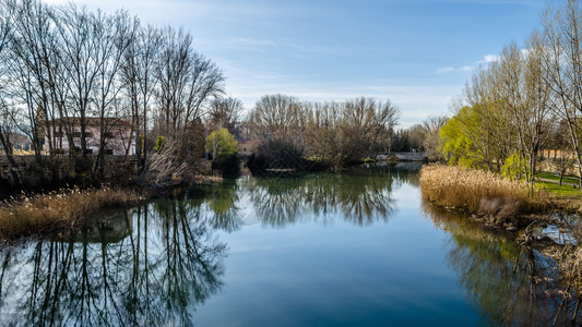 颜色风景自然西班牙帕伦亚卡斯蒂利和里昂市卡翁河景象图片