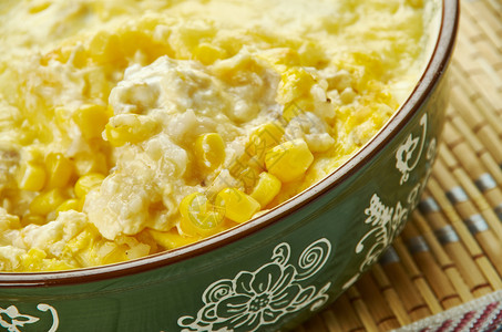 玉米和培根切达干酪砂锅经典奶油玉米砂锅配菜起司丰富多彩的经典图片