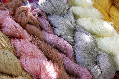 蚕纱丝生产工艺多彩原丝线手工制作的图片