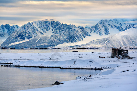 北极的小屋和村落图片