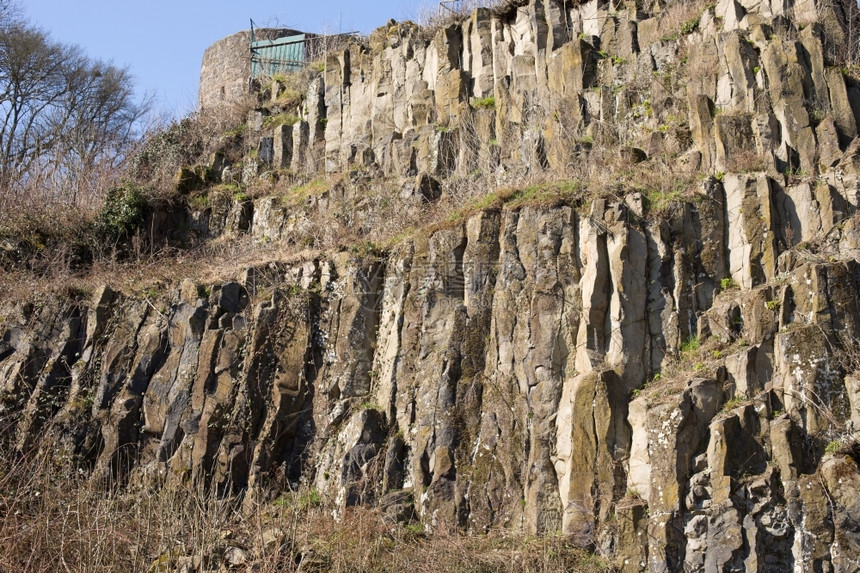 德国VesteOtzberg城堡的Basalt岩石达姆施塔特迪堡柱子支图片