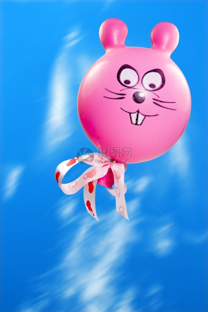 粉红色在天空中飞的兔子气球行自由一种图片