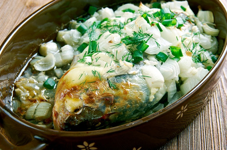 最佳油炸Tebe鞑靼人烹饪中的烤鱼鲤图片