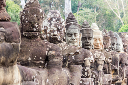 旅游柬埔寨吴哥通南入口处雕刻石头Deva部收割汤姆图片