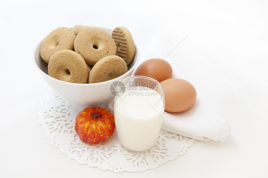 早餐饼干鸡蛋牛奶图片