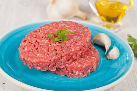 汉堡包新鲜的生肉有欧斯利一顿饭美国人图片