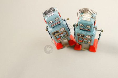 经典的古老复机器人锡玩具未来复制图片