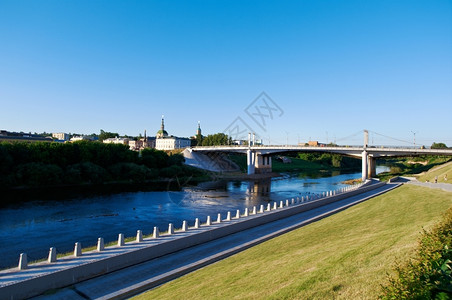 DniproRiver和斯摩伦克的桥梁之景俄罗斯春天历史墙图片