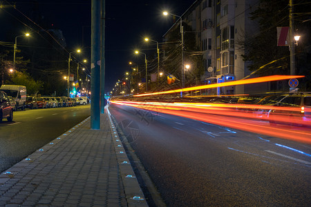夜晚车间城市的灯光足迹长距离蒂米什瓦拉图片