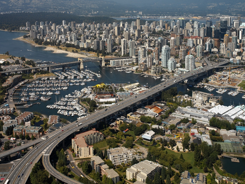 美国加拿大西部不列颠哥伦比亚省Granville港和FalseCreekBurrard桥以及温哥华市的空中观察北溪图片
